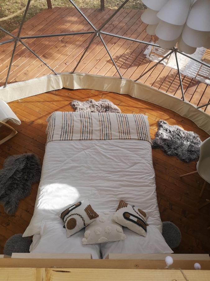 Medve Dome - Luxury Camping In The Middle Of Nature Hotel Влаица Екстериор снимка